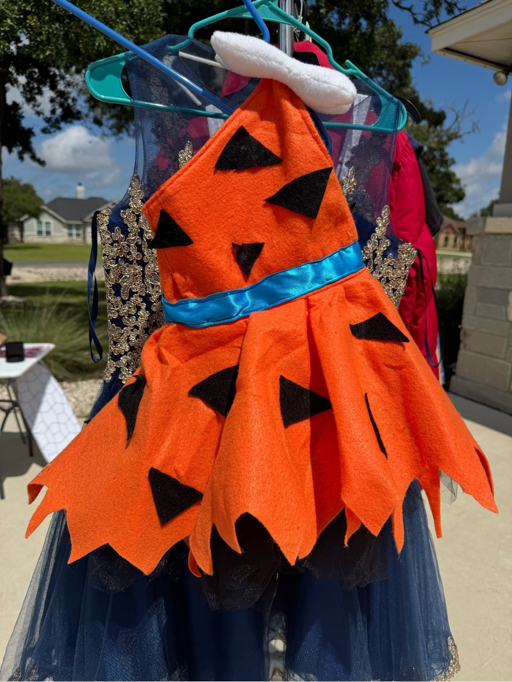 Flinstones kid outfit with bow